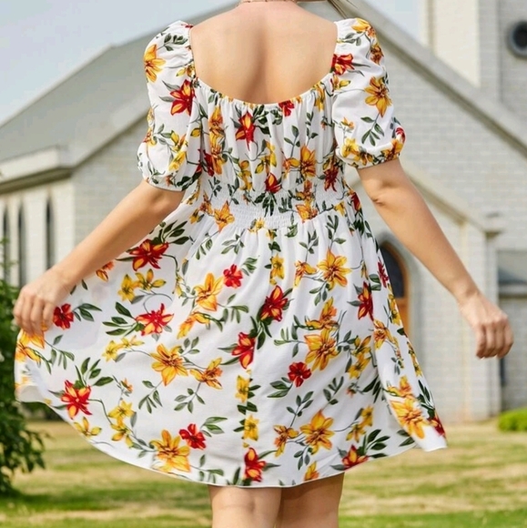 Floral print waist dress - Picture 2 of 2